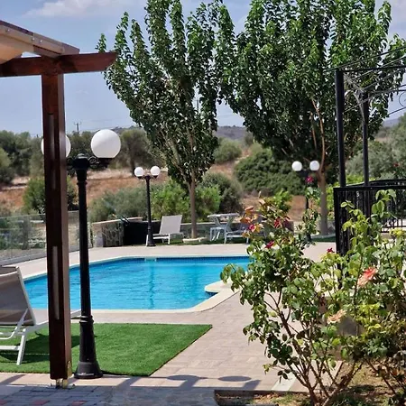 Sunny Captains House With A Pool Apartment *